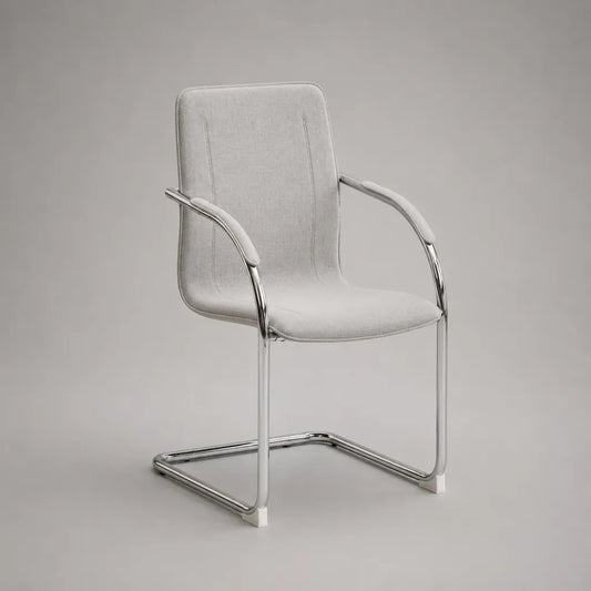 Sedia imbottita con braccioli, struttura in acciaio cromato e tessuto grigio chiaro, 56 x 60 x 88 cm